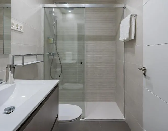 Bilbao Costa-algorta-getxo-parking-playa-metro-bilbao A 20 Minutos Apartment *